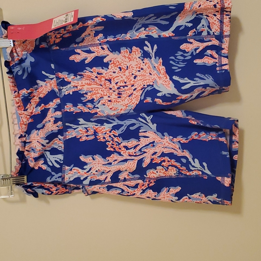 Lilly Pulitzer Weekender High Rise runner/bike shorts sz M Swim on Over